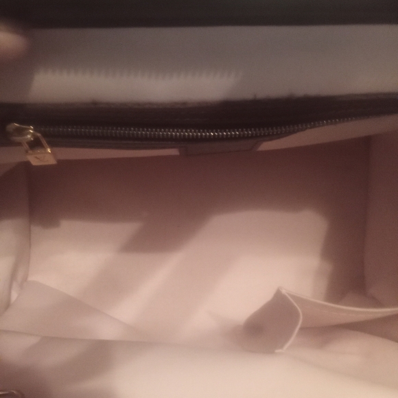 GUC LV BAG - Picture 14 of 16